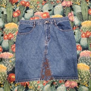 🍁Classic Blues Collection Vintage Denim Skirt 🍁